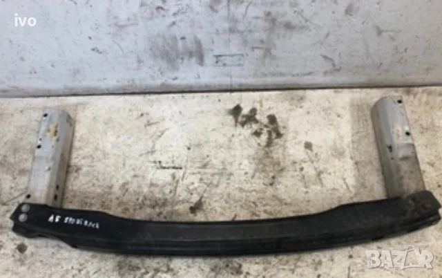 Греда за задна броня ауди а4 б8