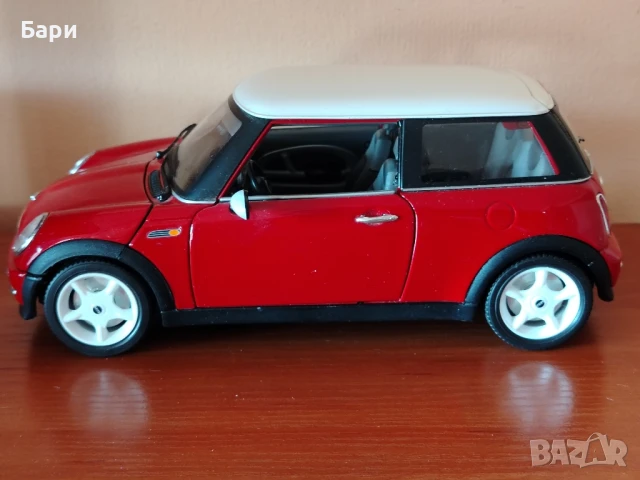 Bburago метална количка Mini Cooper - Италия, снимка 2 - Колекции - 51035699