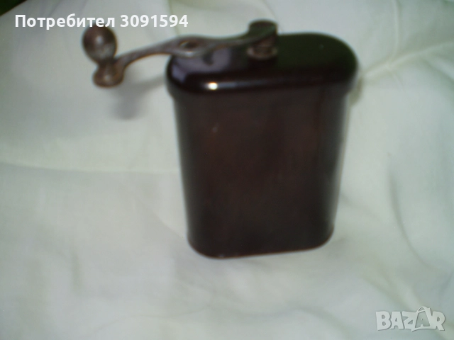 Немска бакелитова кафемелачка от Втората световна война, снимка 7 - Антикварни и старинни предмети - 51735721