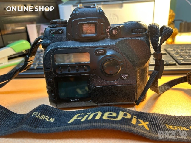 Фотоапарат Fujifilm FinePix S2Pro , снимка 10 - Фотоапарати - 53514486