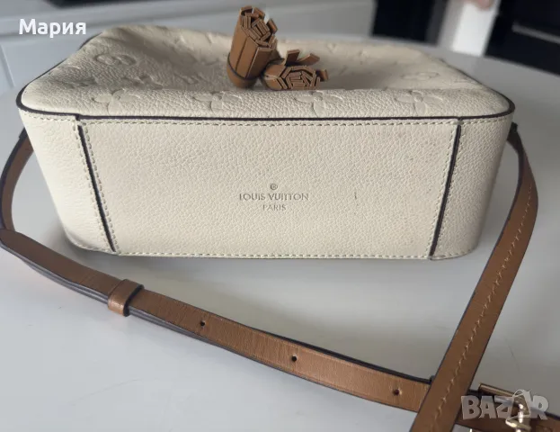 Малка дизайнерска чанта LV от естествена кожа нова , снимка 4 - Чанти - 49726511