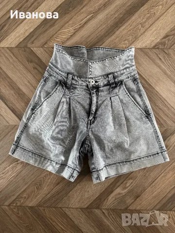 Дамски къси дънки TWINSET, снимка 2 - Къси панталони и бермуди - 49297677