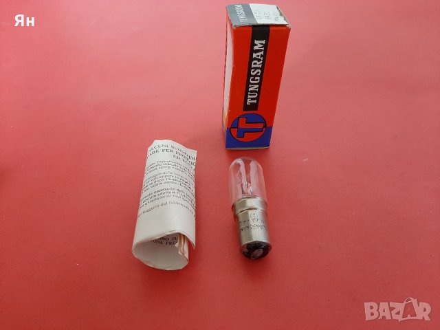  Стара Крушка за Микроскопи,Проектори TUNGSRAM -6V,5А,30W,H15s , снимка 3 - Антикварни и старинни предмети - 28540672