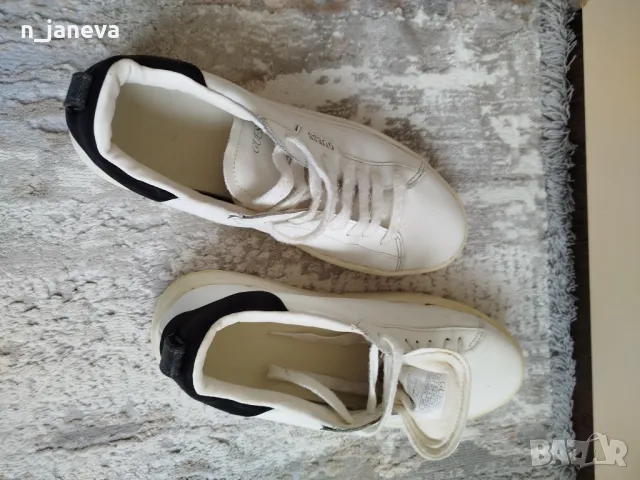 маратонки 43 номер  Guess, снимка 4 - Маратонки - 49747840