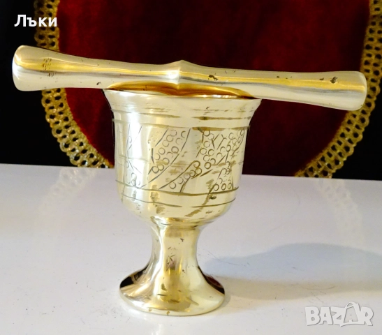 Бронзов хаван,хаванче с чукало,релеф. 