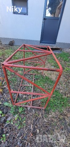 Метална рамка 