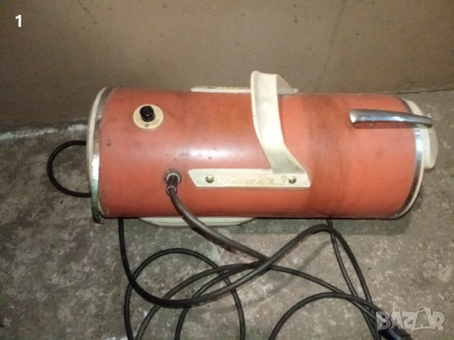 Прахосмукачка Чайка 3