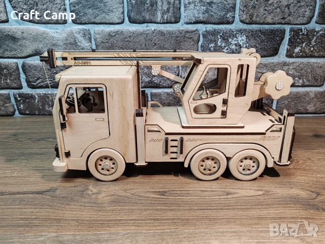 Дървен модел на камион – Кран / Автокран – Craft Camp, снимка 3 - Коли, камиони, мотори, писти - 52774893