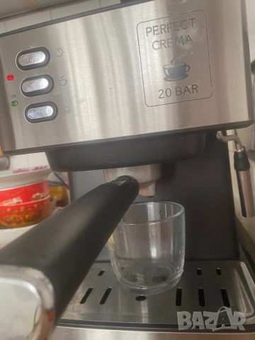 Кафемашина за еспресо Rohnson R-982, снимка 4 - Кафемашини - 52508928