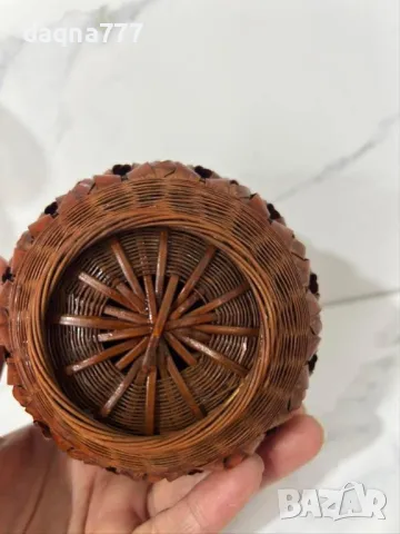 Ръчно изработена ваза от остъргани ленти от ценно дърво от Африка, снимка 2 - Антикварни и старинни предмети - 49605756