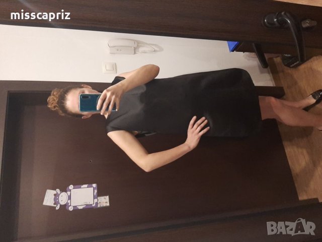 Стилна черна рокля, снимка 8 - Рокли - 27228509