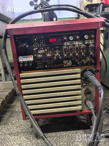 Продавам италиански заваръчен апарат AC DC, снимка 2 - Други машини и части - 53473002