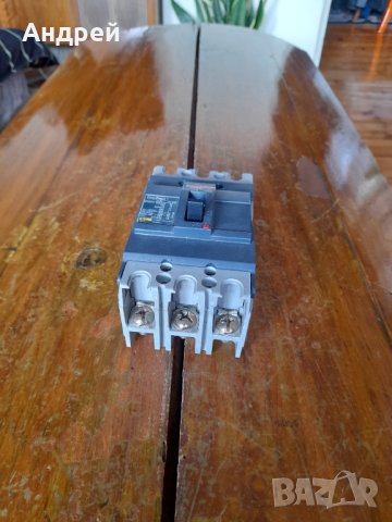 Стар включвател,изкллючвател Merlin Gerin EZN100N 100A