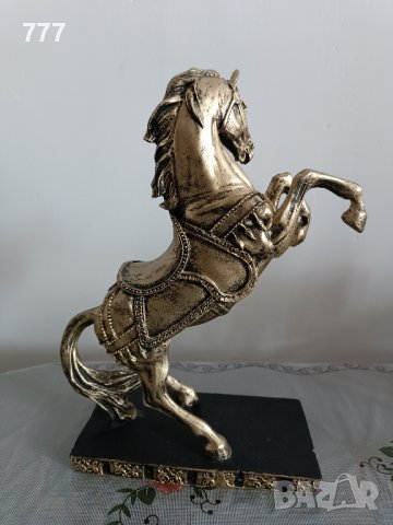 статуетка кон, снимка 3 - Статуетки - 44012123