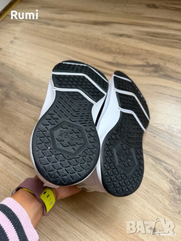 Оригинални дамски маратонки Nike WMNS AIR ZOOM ELEVATE! 39 н, снимка 5 - Маратонки - 51894773