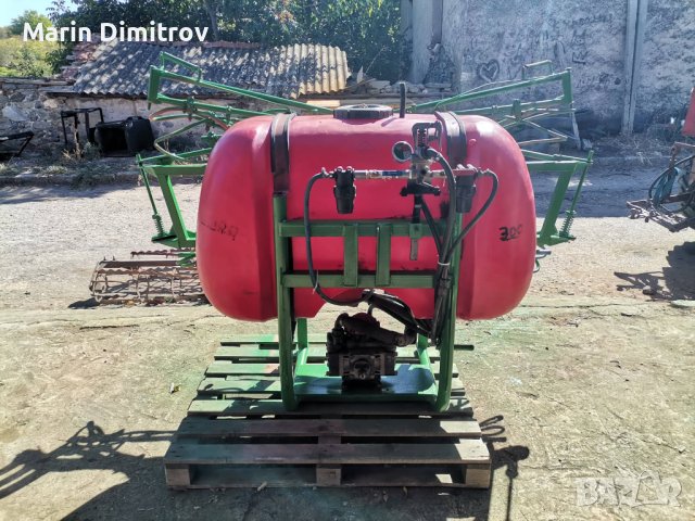 Навесна пръскачка, снимка 2 - Селскостопанска техника - 43905972