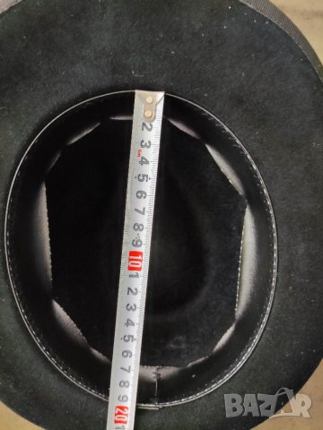 Продавам  елегантна шапка на Ирина Сардарева, снимка 3 - Шапки - 34650261