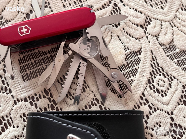 Victorinox Swisschamp-нов, снимка 3 - Ножове - 52519024