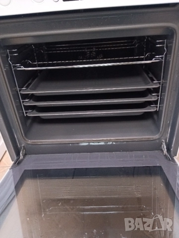 Свободно стояща печка с керамичен плот Бош Bosch с две години гаранция!, снимка 11 - Печки, фурни - 52082731