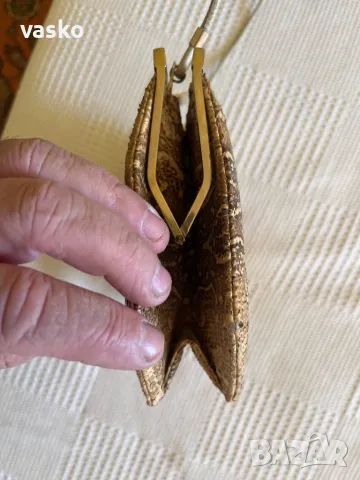 Дамска чанта-змийска кожа, снимка 10 - Чанти - 49368626