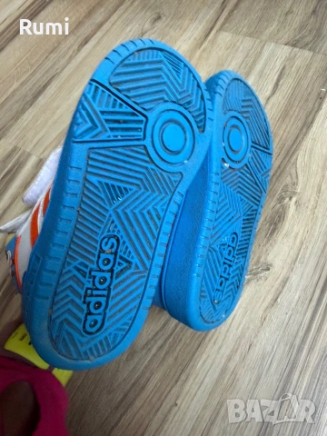 Оригинални детски маратонки HOOPS MID 3.0 MICKEY AC I 26 н, снимка 6 - Детски маратонки - 53571665