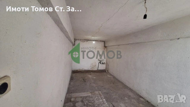 Гараж в Централната градска част, снимка 2 - Гаражи и паркоместа - 51105267