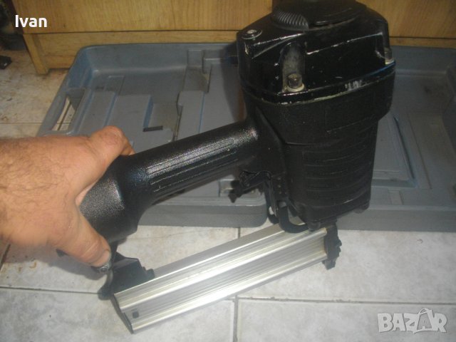 Голям Пневматичен Такер-Промишлен/Индустриален-Дърводелски-За Пирони До 60мм Дължина-Алумин Пълнител, снимка 7 - Други инструменти - 43069483