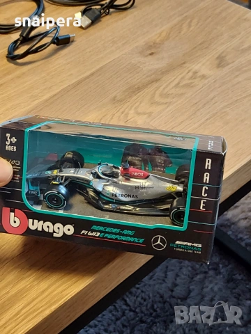 Сувенирна количка на Мерцедес от Формула 1, снимка 12 - Колекции - 53575797
