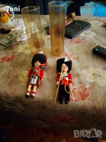 Стари английски кукли с подвижни очи с кутийките продавам ги комплект , снимка 5 - Статуетки - 53392513