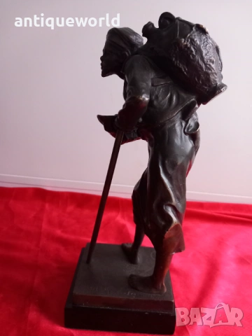 P.Kowalczewski Авторска Бронзова Пластика Статуетка Продавач на Вода, снимка 3 - Антикварни и старинни предмети - 53040709