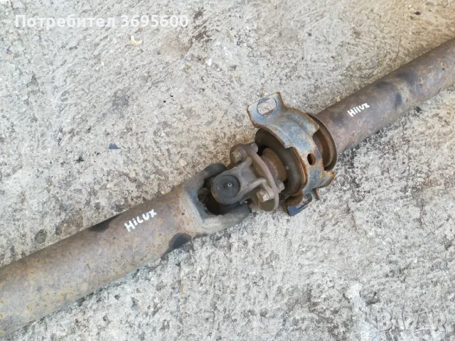 Кардан Toyota Hilux 2.5 TD D4D Тойота Хайлукс пикап задно предеване, снимка 3 - Части - 49281337