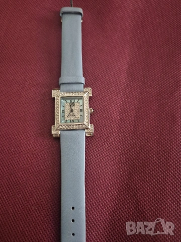 красив часовник с циркони El Grado