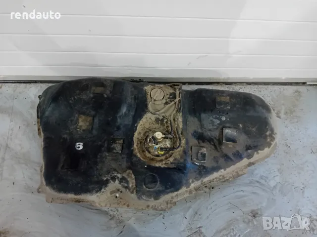 Резервоар Toyota corolla verso 1 3zz 2001-2003