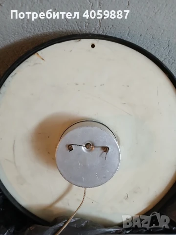 Стенен часовник , снимка 2 - Антикварни и старинни предмети - 51256716