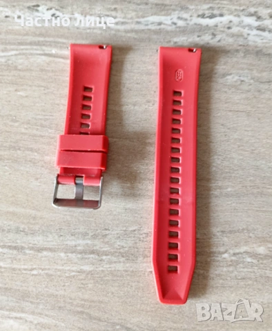 Нова червена силиконова каишка 22 мм за часовник  , снимка 3 - Каишки за часовници - 51544852
