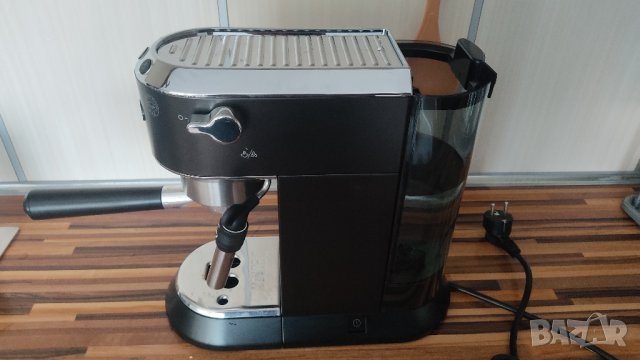 Еспресо машина DeLonghi Dedica Style EC 685, 1300 W, 15 bar, снимка 6 - Кафемашини - 43817440