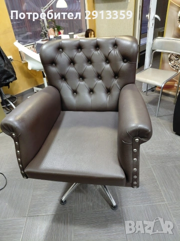 Професионален фризьорски стол