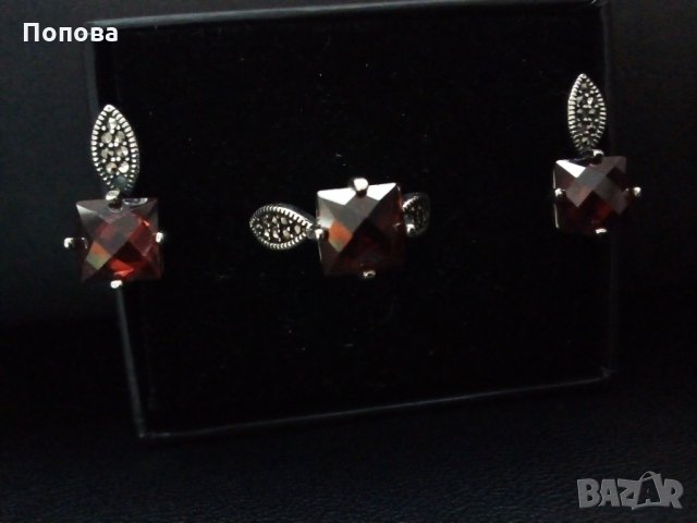 Сребърен комплект  с гранат и марказити/обеци и пръстен /, снимка 2 - Бижутерийни комплекти - 28318555