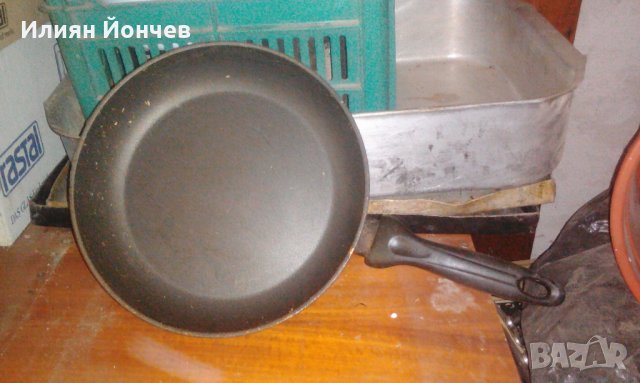 Продавам посуда за заведение - тави, оливерници, чаши и др., снимка 2 - Обзавеждане на кухня - 26442806