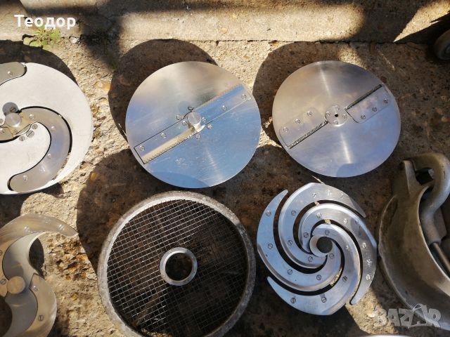 Кухненски робот solia m10, снимка 11 - Обзавеждане на кухня - 27504200