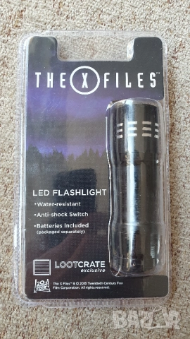 ЛОТ Слушалки Sony , Фенерче X Files , Античен медальон, снимка 3 - Слушалки и портативни колонки - 52801596