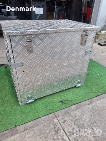 Голям алуминиев сандък 