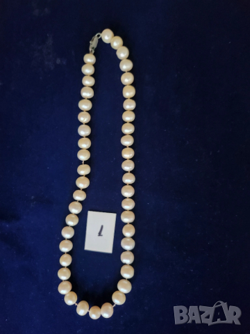 перли - 4 колиета ,  кехлибар - 2 полски огърлици и гривна, обеци комплект, огърлица от кост и др..., снимка 2 - Други - 29842081