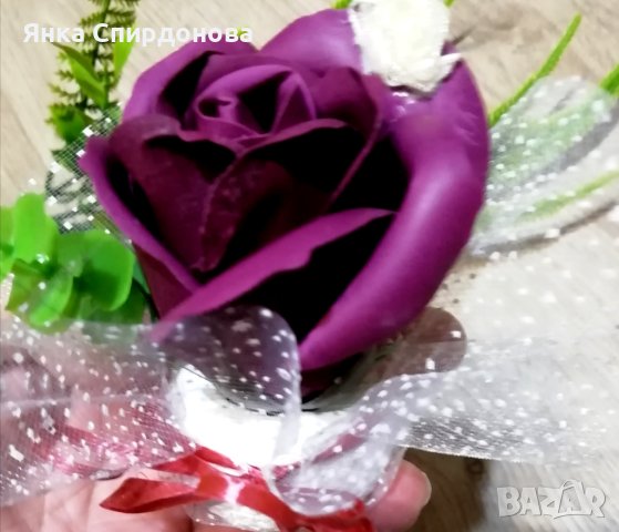 Кашпички с вечни рози, снимка 4 - Изкуствени цветя - 44127711