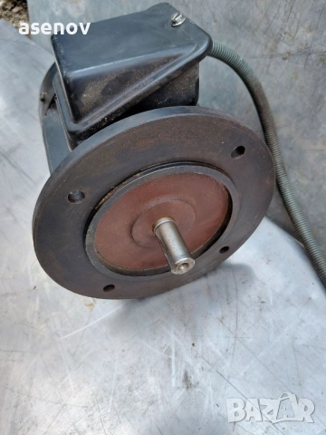 Електродвигател- фланцов, снимка 2 - Електродвигатели - 52054182