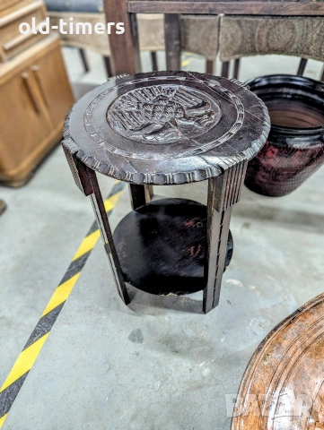 Ръчно резбована помощна масичка от масивно дърво – Двуглав орел, снимка 9 - Антикварни и старинни предмети - 53289476