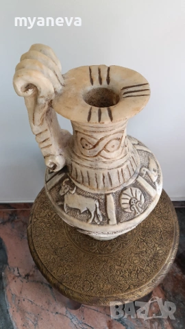 Амфора, ваза , ръчно изработена , вероятно от алабастър в античен стил, снимка 4 - Декорация за дома - 53540622