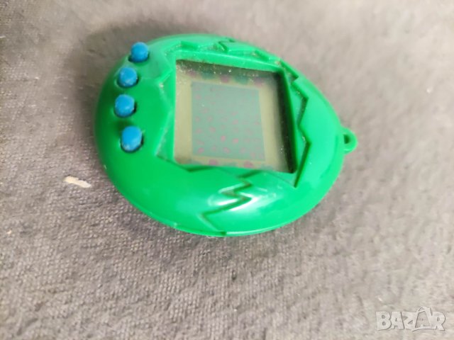 Продавам  старо Тамагочи / Tamagotchi, снимка 2 - Образователни игри - 43374373