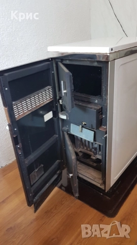  Като нова-Камина CENTRAL 23 23kw с водна риза , снимка 2 - Печки, фурни - 51917991