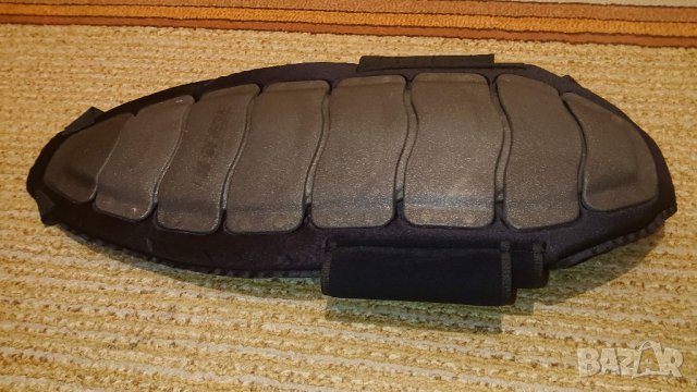 Dainese - протектор за гръб, снимка 3 - Аксесоари и консумативи - 43421822